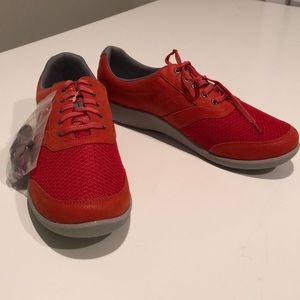 clarks cloudsteppers orange